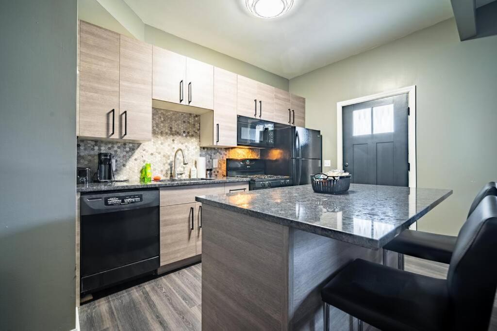 Appartement Walkable Gem In Little Italy à Cleveland Extérieur photo