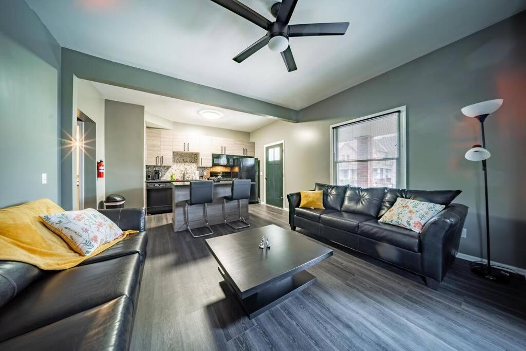 Appartement Walkable Gem In Little Italy à Cleveland Extérieur photo