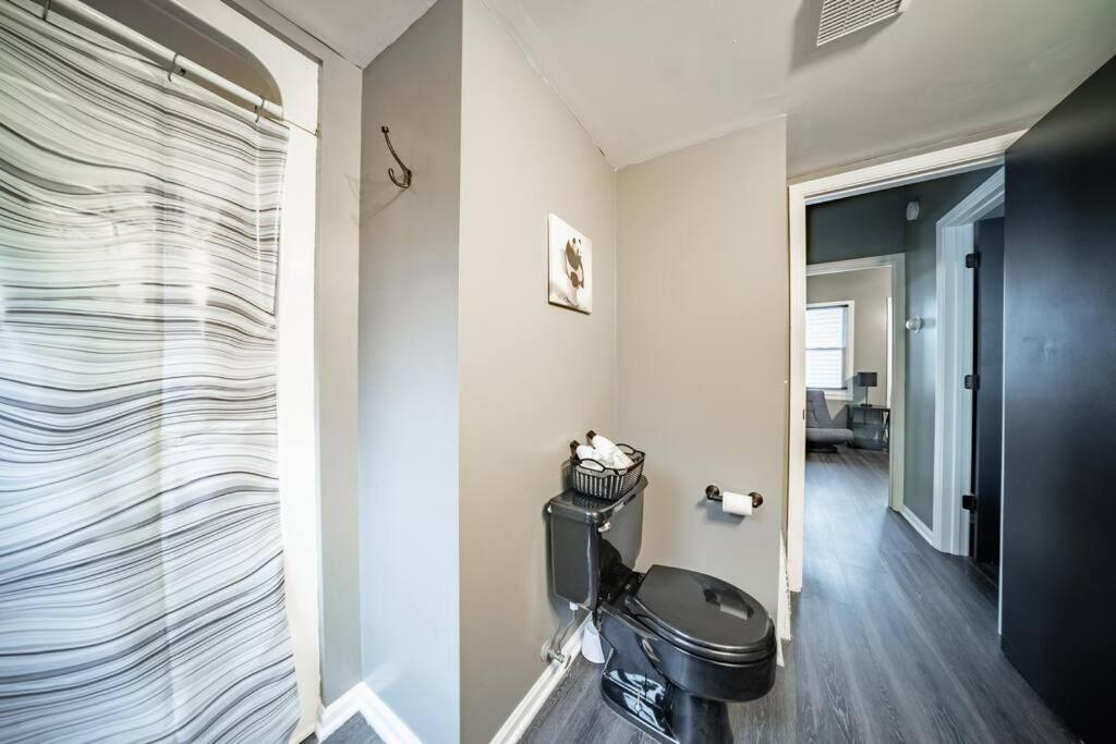 Appartement Walkable Gem In Little Italy à Cleveland Extérieur photo