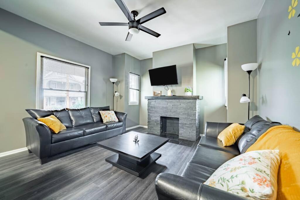 Appartement Walkable Gem In Little Italy à Cleveland Extérieur photo